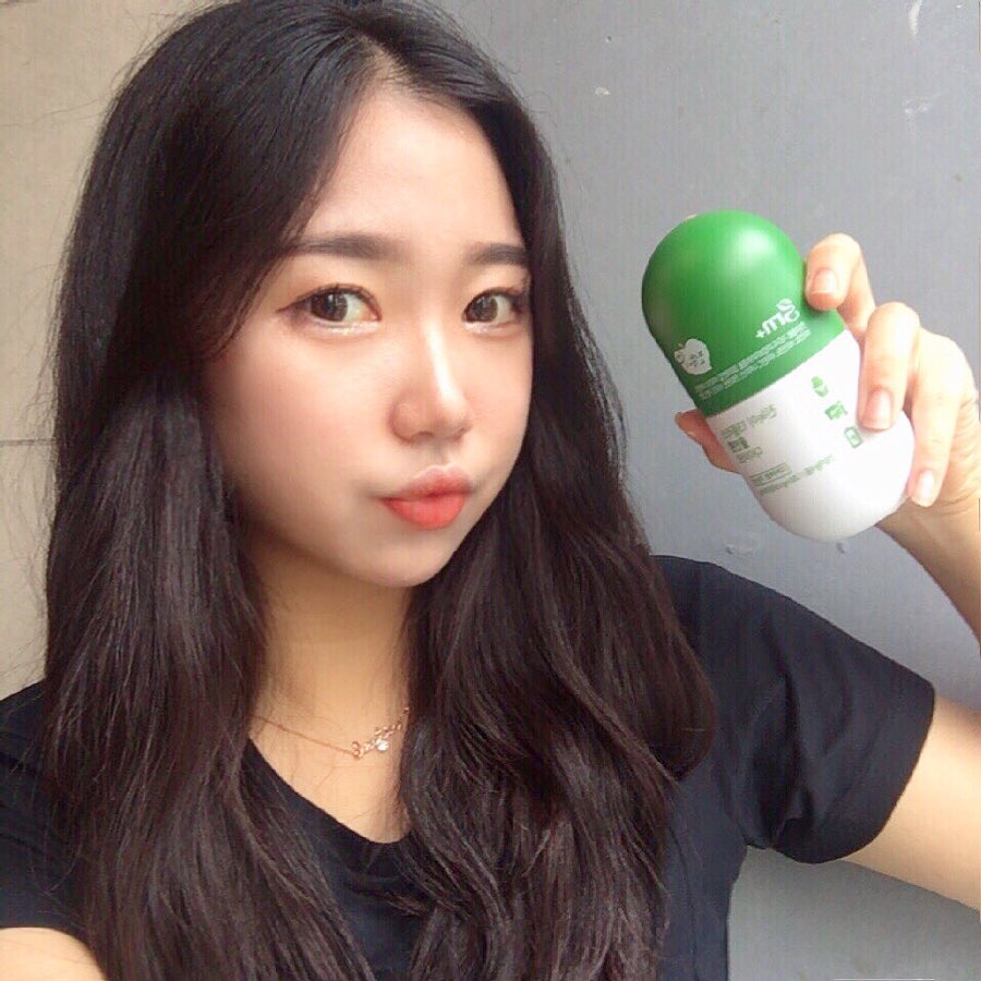 연두 on Instagram: “다이어트하는줄 어떠캐 알구 
진녹이 13플러스 올인원 다이어트 🤢

#grn #지알엔 #grn다이어트 #grn진녹이 #진녹이 #깻잎다이어트 #지알엔진녹이 #깻잎추출물 #올인원다이어트 #독점소재 #다이어트”