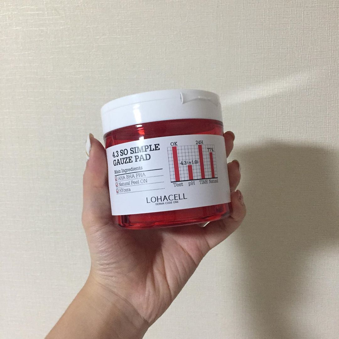 ᴊɪ ʏᴏᴜɴɢ (+82🇰🇷) on Instagram: “다들 클렌징 깨끗히 잘 하시나요❓ 저도 제 나름대로 깨끗히 한다 생각했는데 이게 뭐선일이야,, “로하셀 쌍욕패드” 로 닦아냈더니 세안 후에도 남아있던 노폐물들이 엄청 묻어나왔어요😱 레알 쌍욕... 그래서 전 세안 후엔 꼭 쌍욕패드로 먼저 닦아내고…”