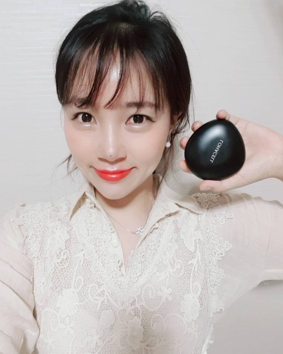 아이엠로로🌸 on Instagram: “여름엔 밀리는 화장 진짜싫어서
찾다찾다 찾은😲😲조약돌쿠션
으앙 얼굴에 촥촥붙는게 지속력은
또 을마나 좋은지❤ 올 여름
부탁해💋💋💋💋”
