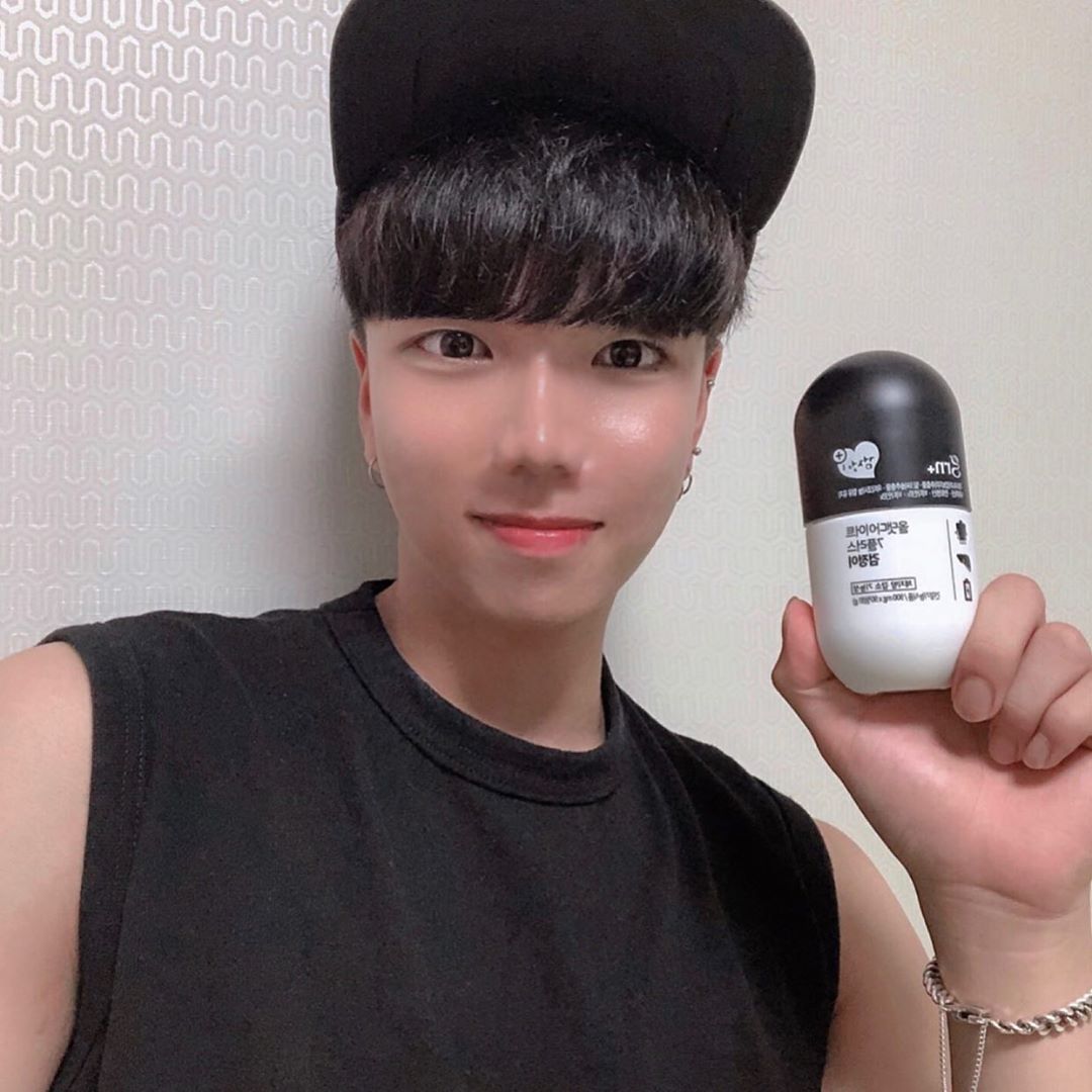 🅹🆄🅽 🆈🅾🆄🅽🅶 / 준영 / 협찬/문의 DM부탁드려요 on Instagram: “요즘 다이어트템 필수라는 검정이 💊 저도 한번 사용해봤습니다̆̈ ! - @grn_green 에서 협찬해주셧습니다̆̈ ^^ - 대학생활 하면서 잦은 술자리와 피곤한 몸때문에̑̈ 살짝 고민이 많았는데 , 인제 검정이 먹으면서 운동 해서 술배도 빼고…”
