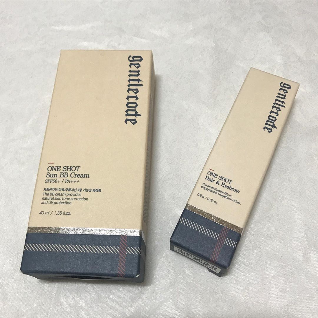 최현지 on Instagram: “남성화장품 브랜드인 "젠틀코드"의 new라인 "원샷 선 비비크림+원샷 아이브로우 (아리따움live 전국 200여개의 매장에 젠틀코드가 입점) 비비크림은 한국남성 피부톤에 어울리게 엄청 자연스럽고 촉촉하게 발림성이 좋고 아이브로우는 발림성이 좋고…”
