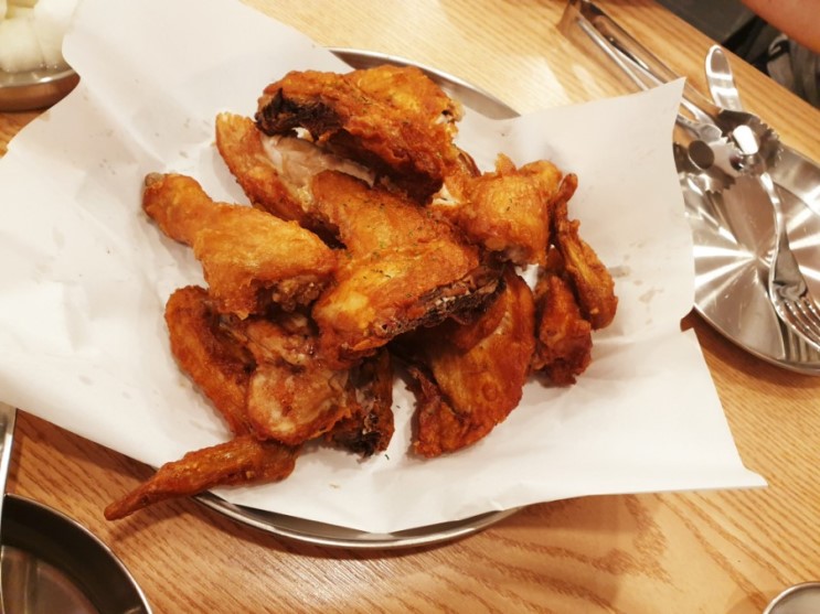 [강남구청 맛집] 치킨 한마리에 8500원? 가성비 최고 닭장수후라이드 후기/후라이드, 양념, 닭발튀김, 똥집떡볶이