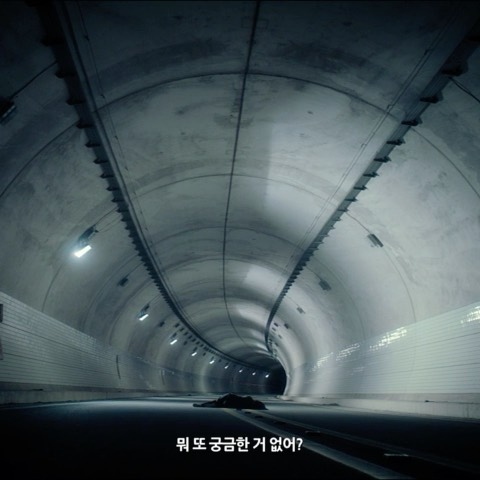 다니 (ノ^o^)ノෆ on Instagram: “💥살짝 무서움 주의💥
내가 네 아빠를 살릴 수 있지 않을까,,?
과거를 바꿔준다는 사람이 알고보니 연쇄살인마,, 과거를 바꾼다고 아빠만 살릴수 있는게 아니라 살인마도 깨워버림,, 맙소사🤦🏻‍♀️”