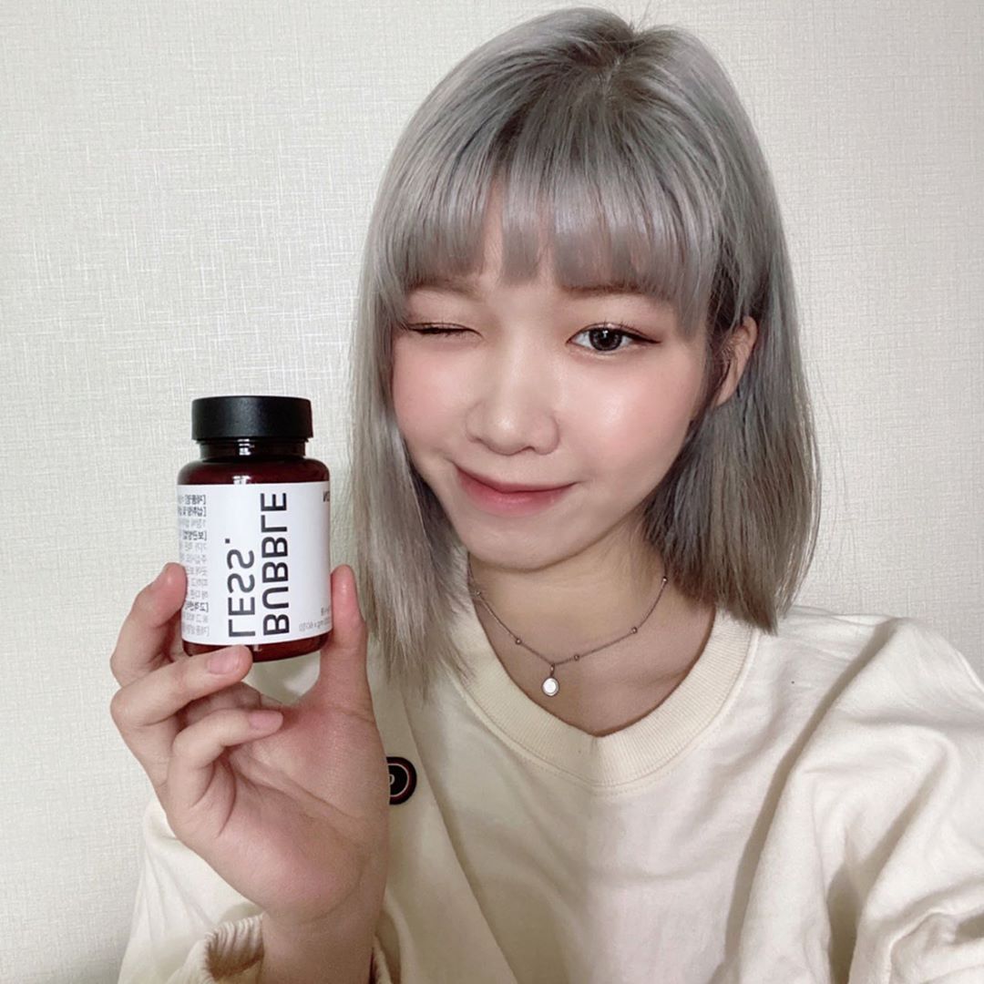 ✨아현입니다✨ on Instagram: “간편하게 먹는 철분 비타민 버블레스 아이언✨
뼈가 넘 약한 나에게 필수인 철분😢
포도맛으로 특유의 비린맛 없이 먹을 수 있어서 즐겁게 먹을 수 있었당 존맛탱😳
.
#버블레스아이언 #버블레스 #철분제 #철분제추천 #엽산 #ad”