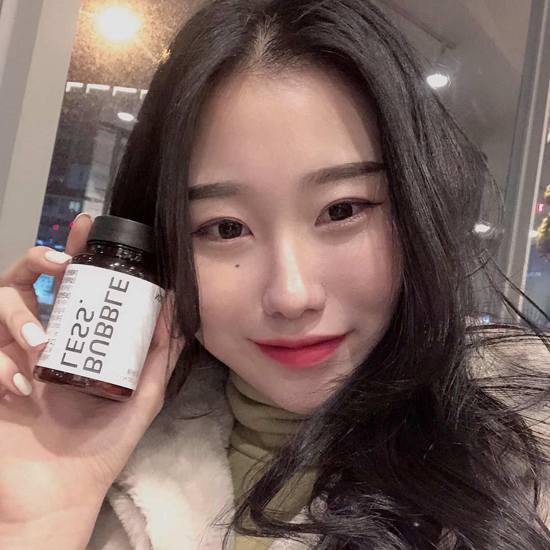 🎗ᴍᴇᴀɴ on Instagram: “빈혈이랑 저혈압때문에 자주 쓰러지는데
버블레스 아이언 철분제 먹고 괜찮아졌당ㅎㅎ 
피맛도 안나고 포도향 나서 사탕처럼 먹을 수 있어요 ☺️”