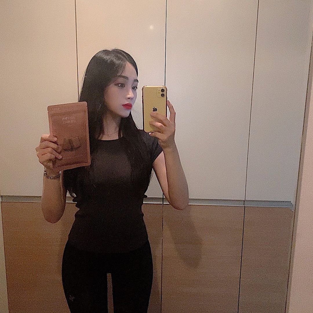 소 이 (24) on Instagram: “💜글램디 한끼 글램쉐이크💜 . . . 365일 입으로 하는 아가리어터지만 이번엔 봄맞이 기념으로 다이어트 시작했는데 베지밀한팩이랑 섞어먹으면 딱이다>_<❤️넘 맛있다 헤헤  #글램디 #glamd #글램디한끼글램쉐이크 #한끼글램쉐이크 #한끼쉐이크…”