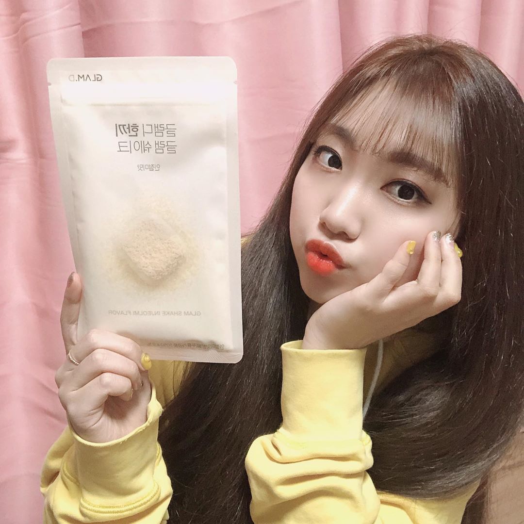 혜인 on Instagram: “맛있다!!! 뭐가 씹혀요!! 이거 내 취저임 담엔 초코도 먹어봐야겠당  #글램디 #glamd #글램디한끼글램쉐이크 #한끼글램쉐이크 #한끼쉐이크 #글램디쉐이크 #한끼대용  #AD #glamd_official #리뷰쉐어 #협찬 #협찬문의 #협찬문의환영…”