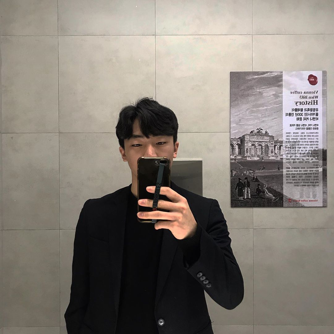 이호경 |🎗| Jayden on Instagram: “면접볼 땐 어느정도 관리해야지 
깔끔하게 확실히 잡티 잘 잡아주고 티가 안나서 좋다👍👍 감사해요 :) @forment_korea”