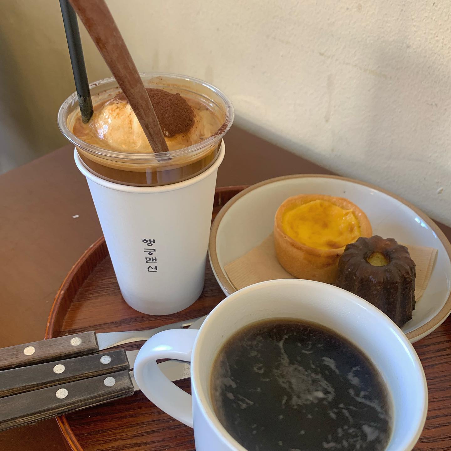 #코로나 속 #카페투어 ㅋㅋㅋㅋㅋ  #에그타르트 #까눌레 #행궁동카페 #행궁동 #수원 #수원역 수원카페 💖