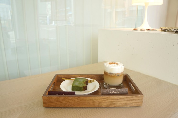 [풍무역] 풍무동 카페 빈치하다에서 빈치슈페너(아인슈페너), 말차 테린느 먹어봅니다~