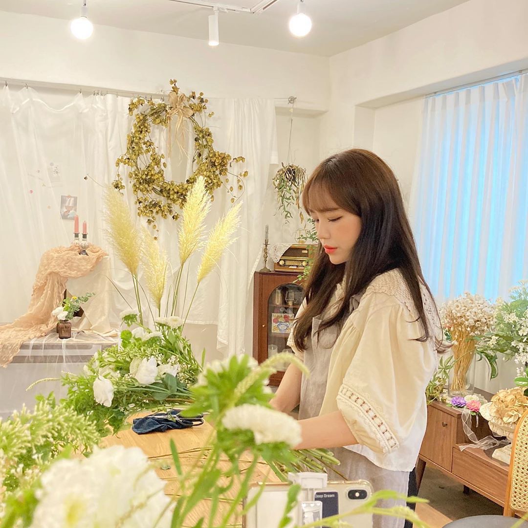 +82 박영서 🖇📌 on Instagram: “너무 너무 x100 만족하구, 재밌었던 #피오르네 #꽃다발만들기 수업 💐