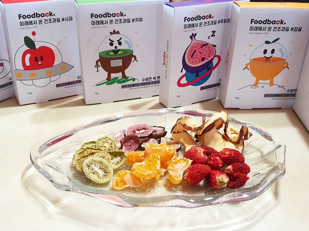 뷰티&패션/코덕/마케터/맞팔/선팔/칼팔 on Instagram: “[팜인더] 푸드백 건조과일🍓🥝, 건조야채🧅 ⠀ 팜인더가 보유한 마이크로웨이브 저온진공 건조기술로 수분만 쏙 ~뺀 건조 과일🍊 야