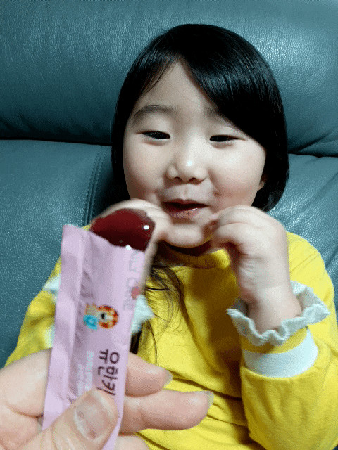 어린이 영양제 추천?! 역시 유한 키즈 스틱!