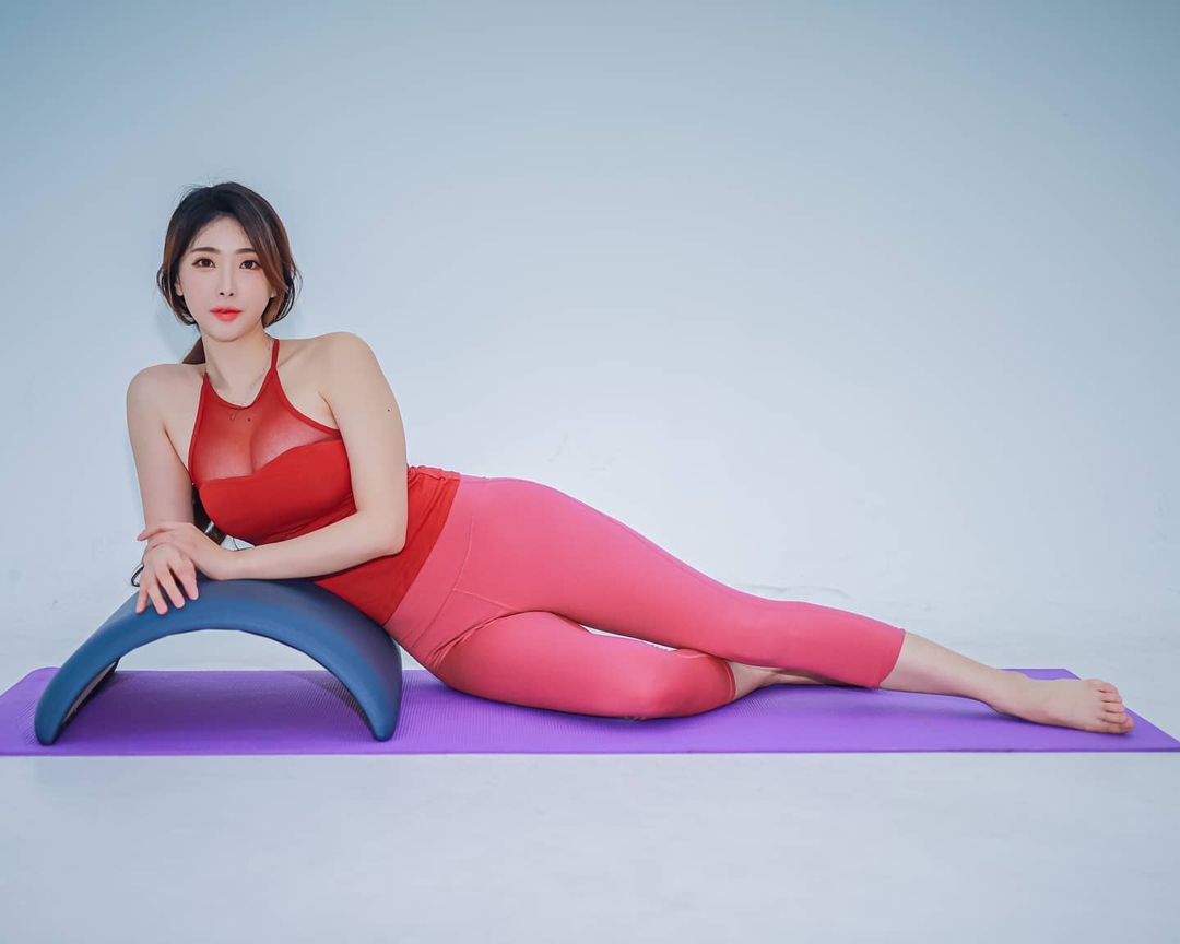  “저는 필라테스 참 좋아하는데요!! 요것만 있으면 홈트가 더 쉬워집니다💕 10년 경력의 필라테스기구전문회사에서 나온 신규 프리미엄브랜드 패뷸라 아크바렐v3 센터에서도 사용하는 제품이라 유트브보고 따라하면 운동 순삭! 생각보다 부피가 크지않아서 보관도…”