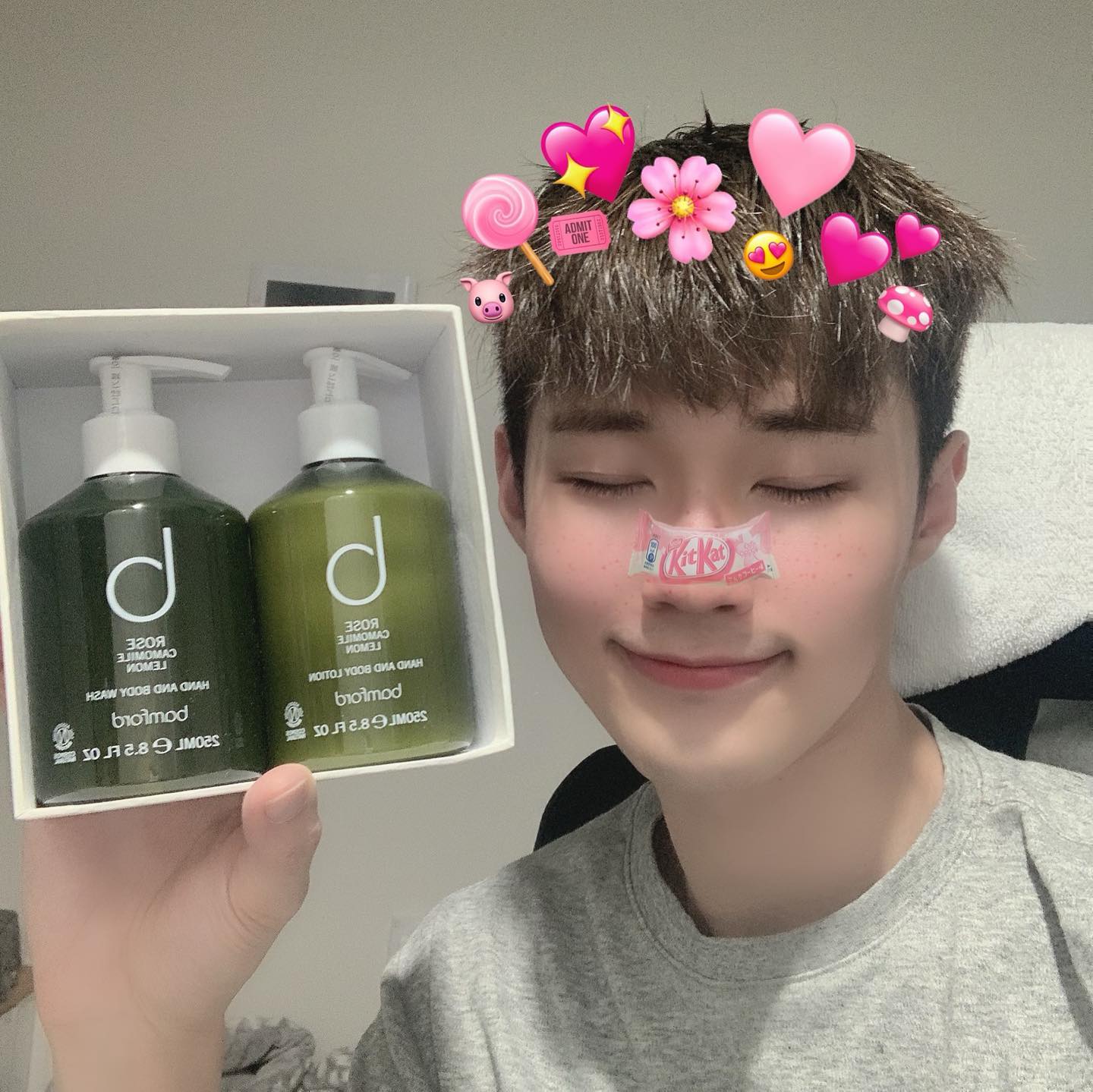 #협찬 용기도 크기도 적당하고 그런데 양도 많아요 어디든 디피해놔도 이쁘고 멀티제품이라 공간차지 없음 ㅎㅎ 

💕핸드앤바디로션
💝핸드앤바디워시

labelc_cleanbeauty 
#레이블씨 #클린뷰티는_레이블씨
#레이블C #LABELC #클린뷰티 #클린뷰티편집샵레이블씨 #클린뷰티레이블씨 #비건뷰티 #비건프렌들리 #비건화장품 #화장품모델 #프리랜서모델 #프리랜서 #화장품 #핸드앤바디워시 #핸드앤바디로션 #핸드크림 #핸드로션 #바디크림 #바디로션 #바디워시 #핸드워시