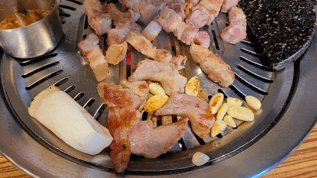 사직동 온천동 고기집 생오겹살 비계까지 맛있는 제주마루
