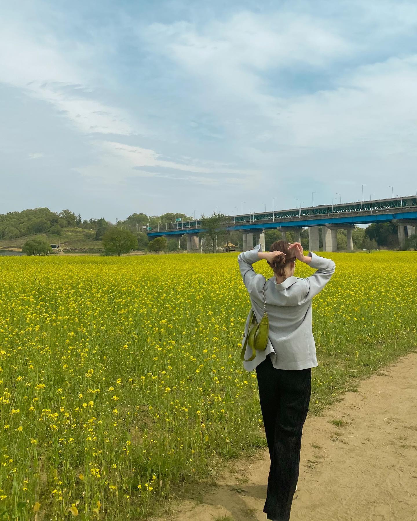 제주도 만큼 유채꽃이 예쁜 충주🌼
⠀ 
🏷#suzy_trip충주