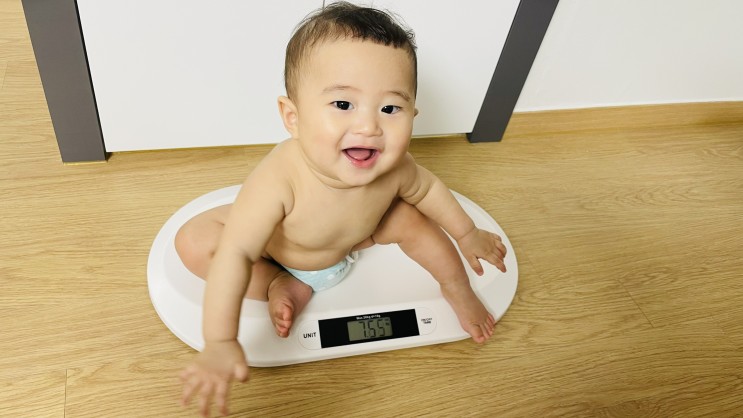 로건신생아체중계로 신생아몸무게부터 돌아기몸무게까지 편안하게 측정해요.7개월 아기 몸무게