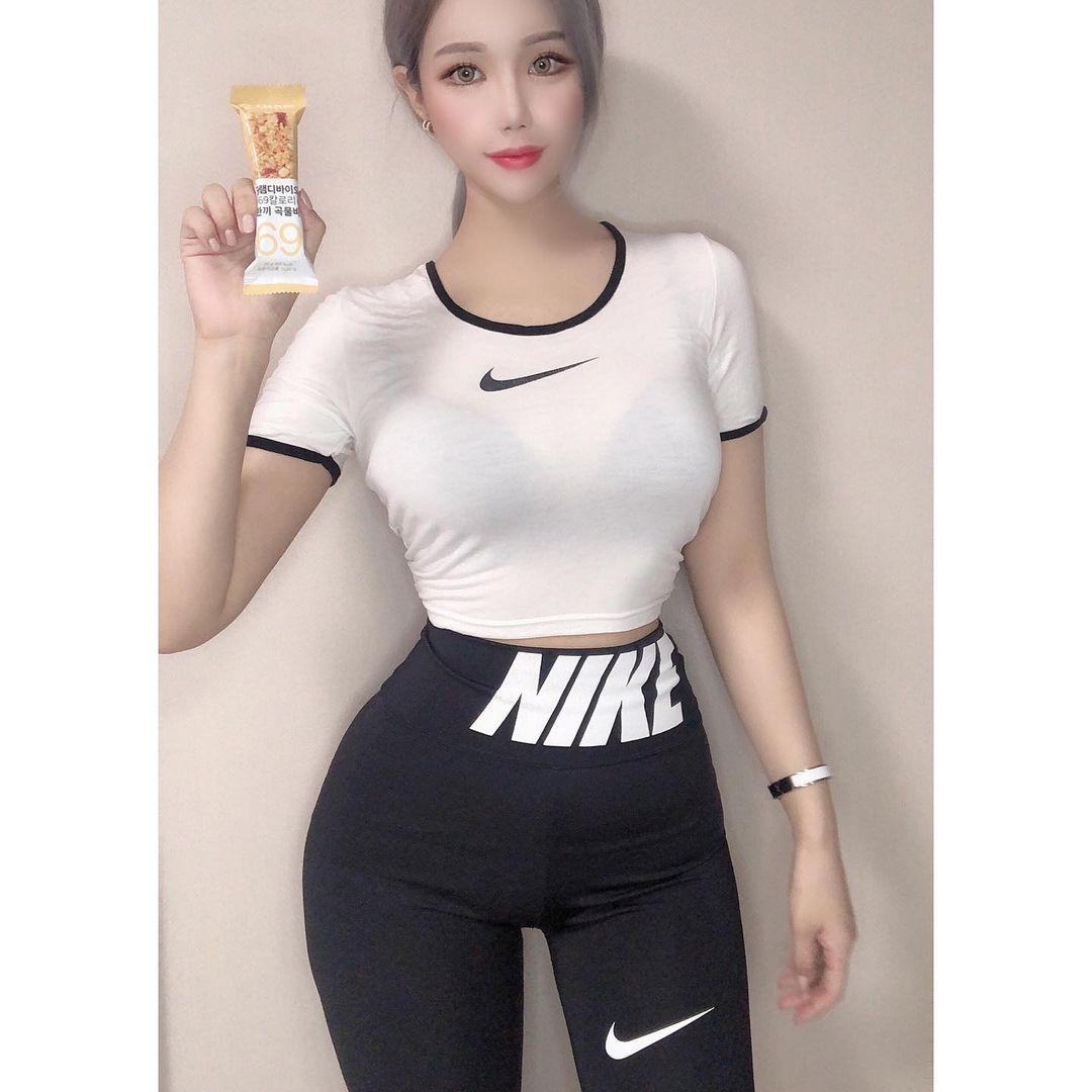 대치동 서울대 과외쌤 on Instagram: “#협찬 글램디바이오 69칼로리 한끼 곡물바 35,000원 [69칼로리 한끼 곡물바] 간편하게 아침에 챙겨먹기 좋은 곡물바에요 ㅎㅎ 출