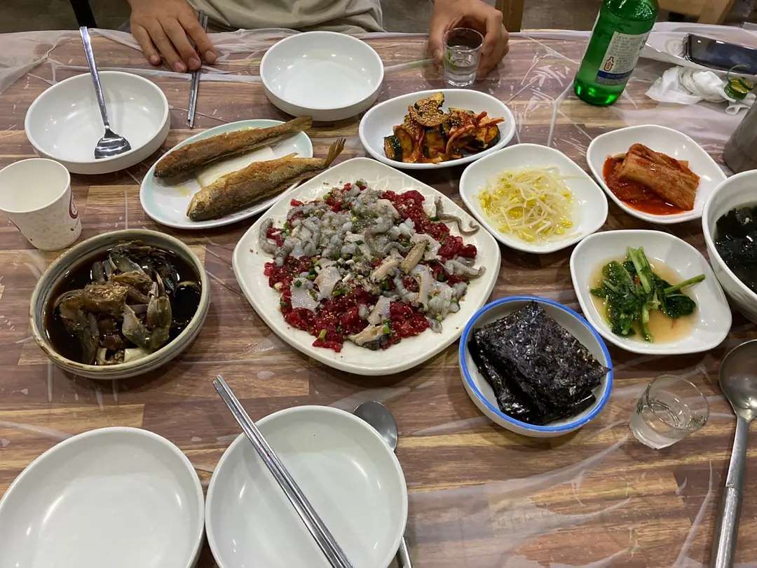 탕탕이와 소주한잔 갑니다
게스트모십니다
자격조건:2차결제본인부담

#가을남자 바바리가왔다