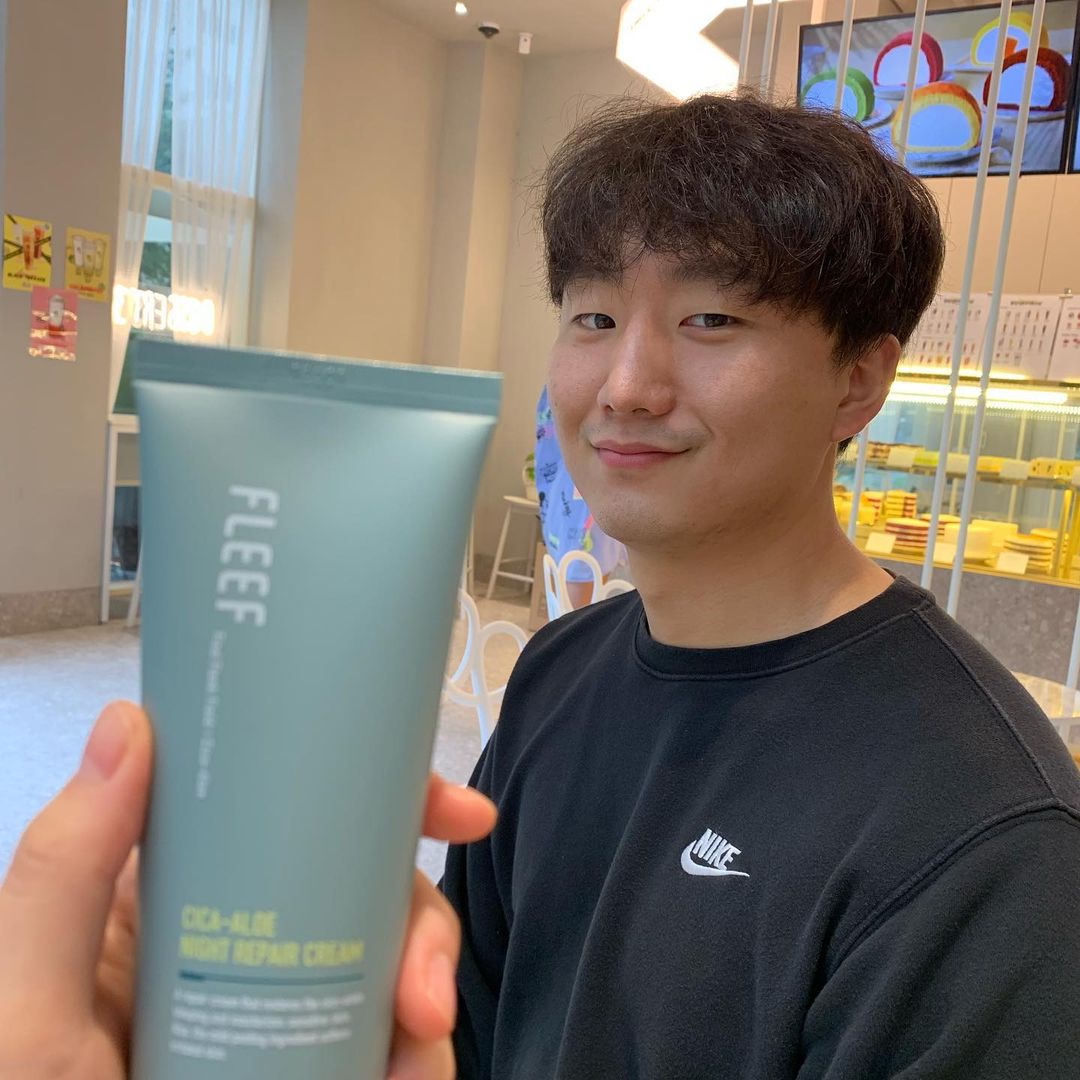 민선티 on Instagram: “#협찬 #플리프 . . ✔️플리프 시카- 알로에 나이트 리페어 크림, 자는 동안 끈적임 없이 피부와 수분을 차워주는 #나이트 리페어 크림 입니당🐥 남자친구들에게 많이 선