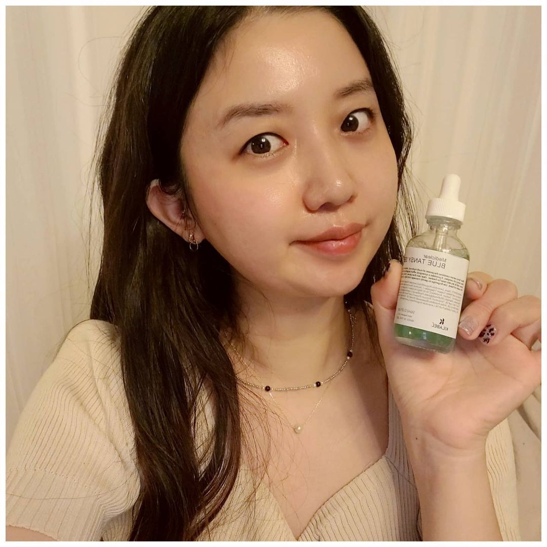 Kayoung Moon on Instagram: “#협찬 건조한 겨울철 조금만 방심하면 피부상태가 말이 아니에요~~ 금방금방 건조해지고 트러블도 나고~ 요제품 제가 요즘 꾸준히 쓰고있는 세럼인데요~ 줄어드는게