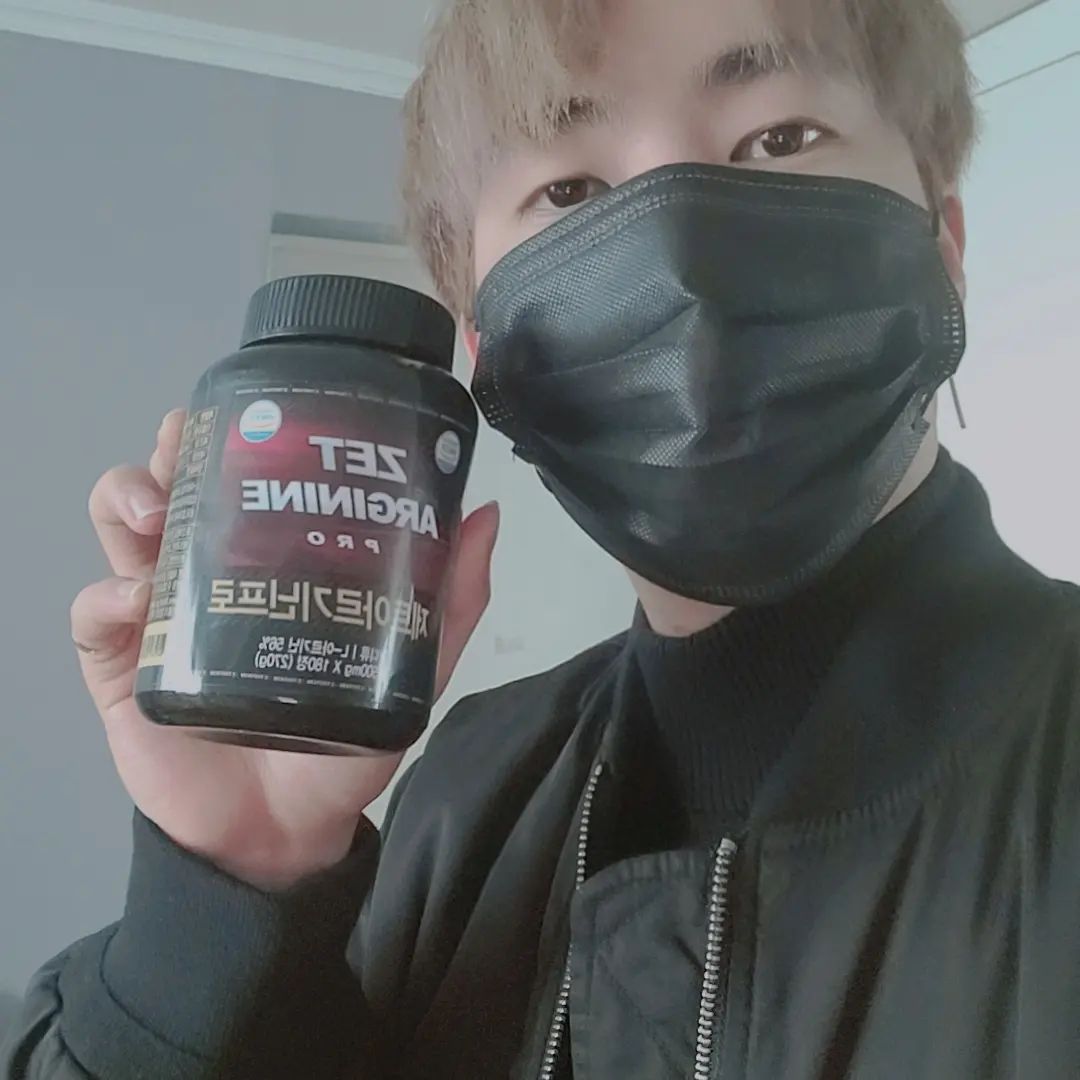 박효석 on Instagram: “#협찬 아르기닌 먹으니까 팔팔해지노!! 하루에 두번 3알씩 챙겨먹기 메모... 단백질 합성에 필요성분 메모... . . . . . . . . . .…”
