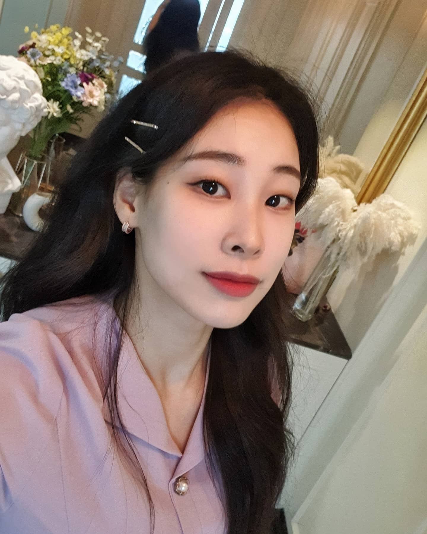 슥슥슥스스슥슥슥 쉐딩의 힘은 위대했다..🖤