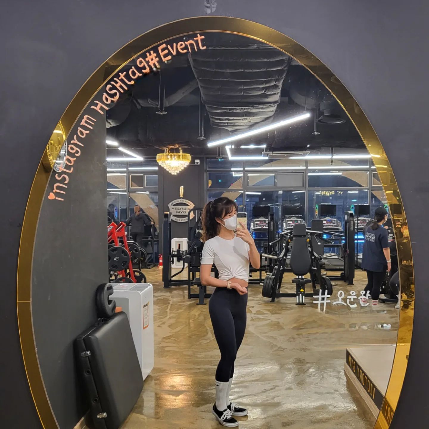 220422 #혜디니_등
먼 옛날의 운동기록
.
#바벨로우 20kg x 4set
#시티드로우(언더그립) 15kg x 4set
#티바로우 0kg x 1set, 5kg x 3set
#원암덤벨로우 10kg x 4set
#하이로우머신(언더그립) 0kg x 3set
#케이블복근 20kg x 3set
#마이마운틴 30min (3km/h 25%)