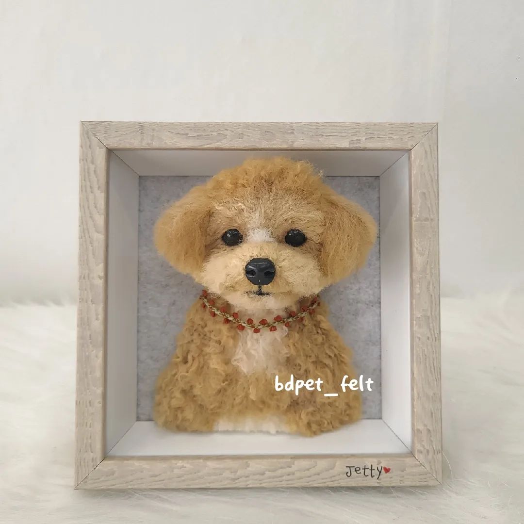 💐상반신액자 💐

▪️푸들 제티▪️
사진마다 털 색감이 달라서 
고민이 많았어요😅

살짝 웃고 있는 입술이 
너무 귀여운거 같아요❣️

═══•°• ⚠ •°•═══

➜  자격증반 수강생모집
➜  주문제작
➜  원데이클래스,취미반

문의 주세요ෆ‍