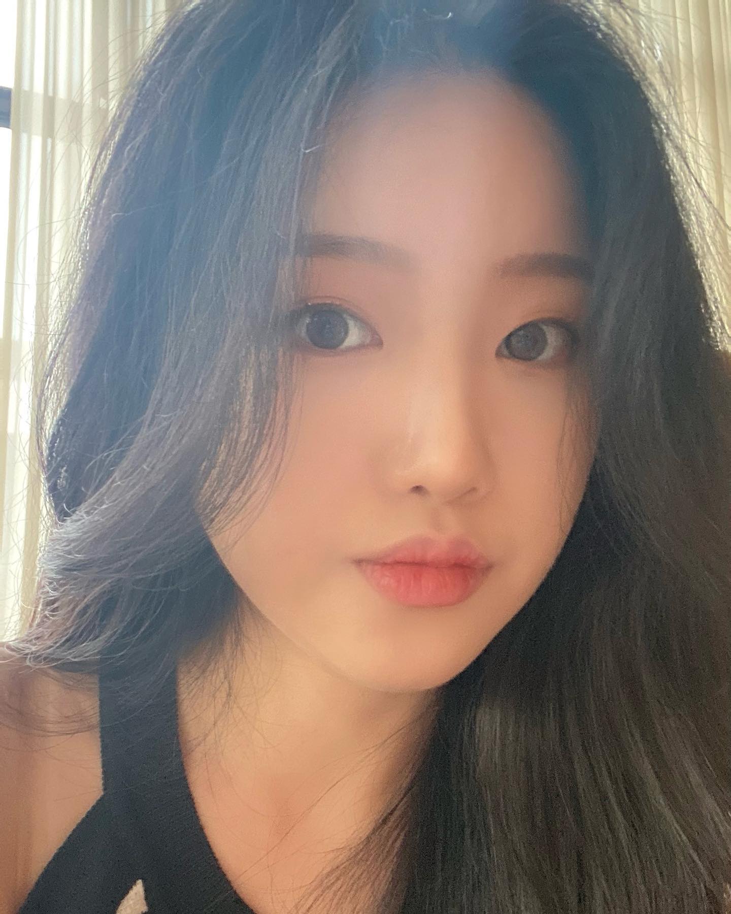 셀카찍을때 빛반사 뭐지?🥲