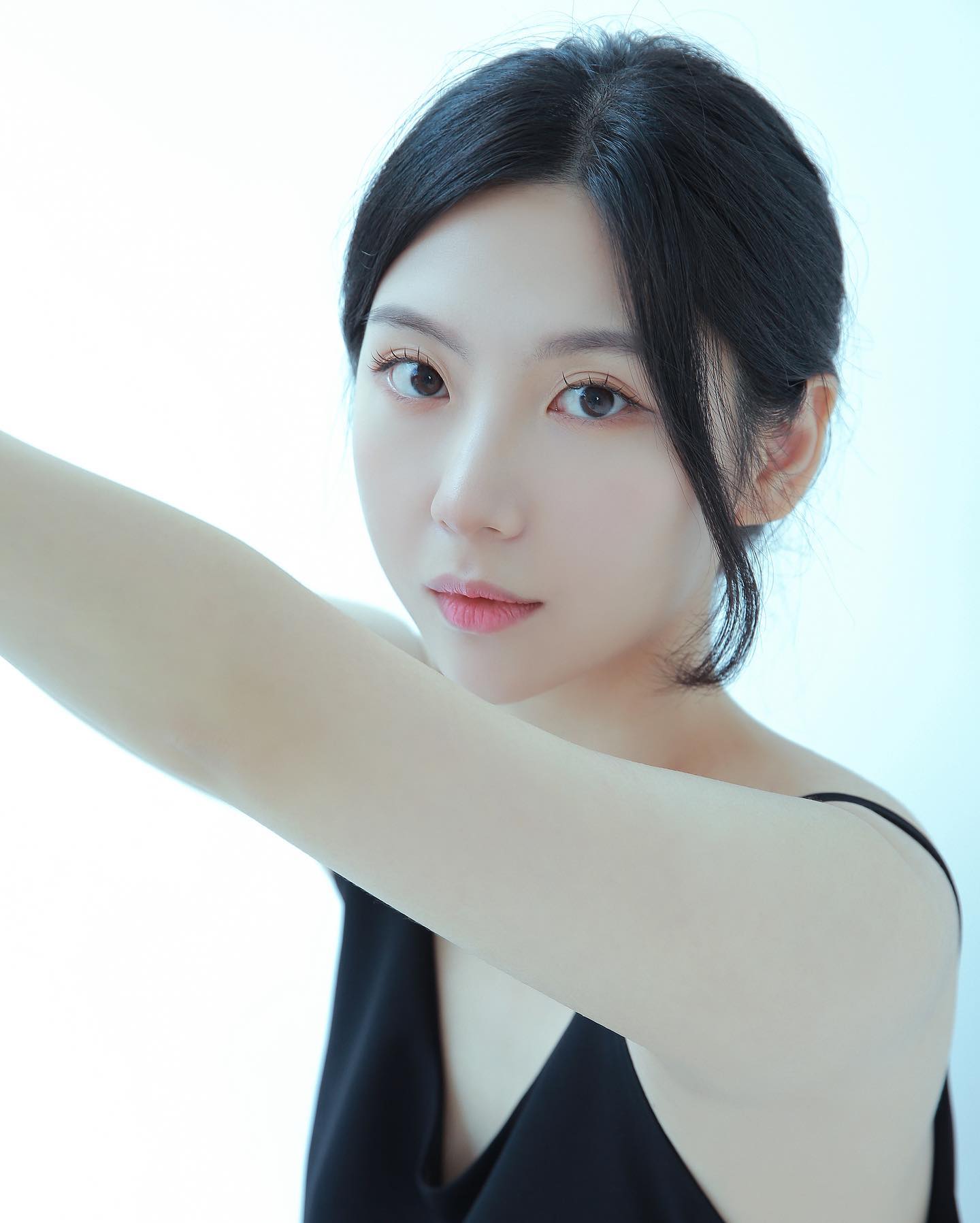 이때까지 스폿라이트 사진들 전부 다 성공적이였지만 이번엔 진짜 역대급이라구요( ˃̣̣̣̣o˂̣̣̣̣ ) 
프로필 최종본 머선일〰️ 인생사진 또 건져갑니다ෆ⸒⸒
스폿라이트 부산대점 채광도 짱짱해서 더 이뿌🤍

 #스폿라이트 #스폿라이트부산대점