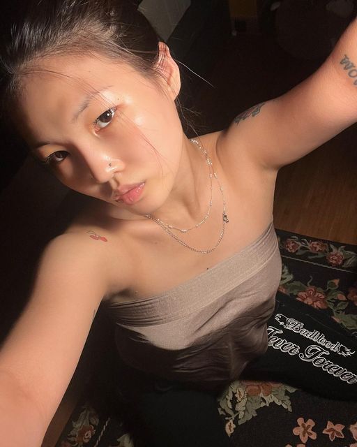 ღ 캡티 ღ on Instagram‎: "#광고 비키니에 휘뚜루 마뚜루 해줘야하는데(;´༎ຶٹ༎ຶ`) 목걸이로도 벨리체인으로도 🤍 . #협찬 #협찬광고 #악세사리협찬 #협찬문의 #광고모델 #모델 #mode