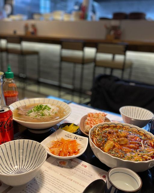 윤할모니의 먹스타 그리고 일상 on Instagram‎: "인생 쌀국수집 찾았다ㅏㅏㅏ╹ڡ╹ 간도 딱 맞고 진한 쌀국수 국물 그리고 적당히 삶긴 탱글한 면에 반하고, 쫠깃 탱글한 곱창 식감에 반하고,
