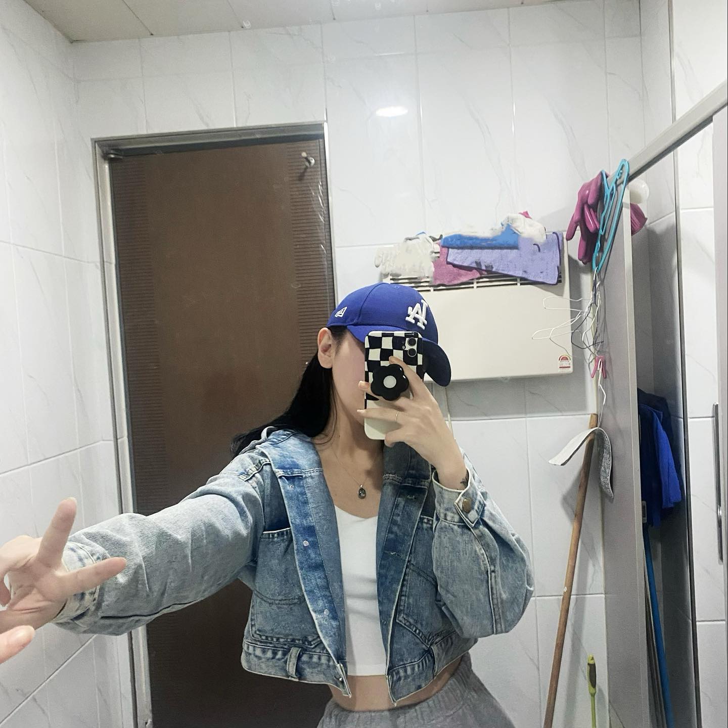 행복이 어울려 ◡̈ 
•
•
•
•
•
•
•
•
•
•
•
•
•
•
•
•
•

#첫줄반사 #첫줄 #팔로우 #선팔하면맞팔 #followforfollowback #following #좋아요 #좋반 #좋아요반사 #좋아요테러 #좋아요그램 #likesforlike #데일리룩 #韓国人 #일상스타그램 #daily #dailylook #셀카 #셀스타그램 #01 #いいね #instagram #instagood #instalike #인스타그램 #인스타패션 #인친 #디엠 #얼스타그램
#인스타
