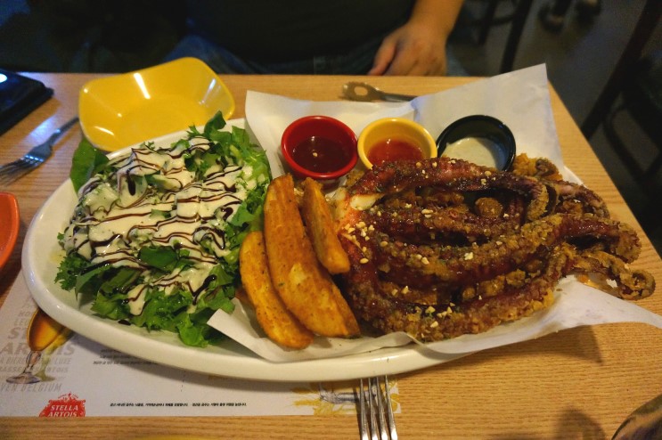 [삼성역 맛집] 문어앤치킨 : 튀긴 문어가 통째로 올라가는 문어치킨!