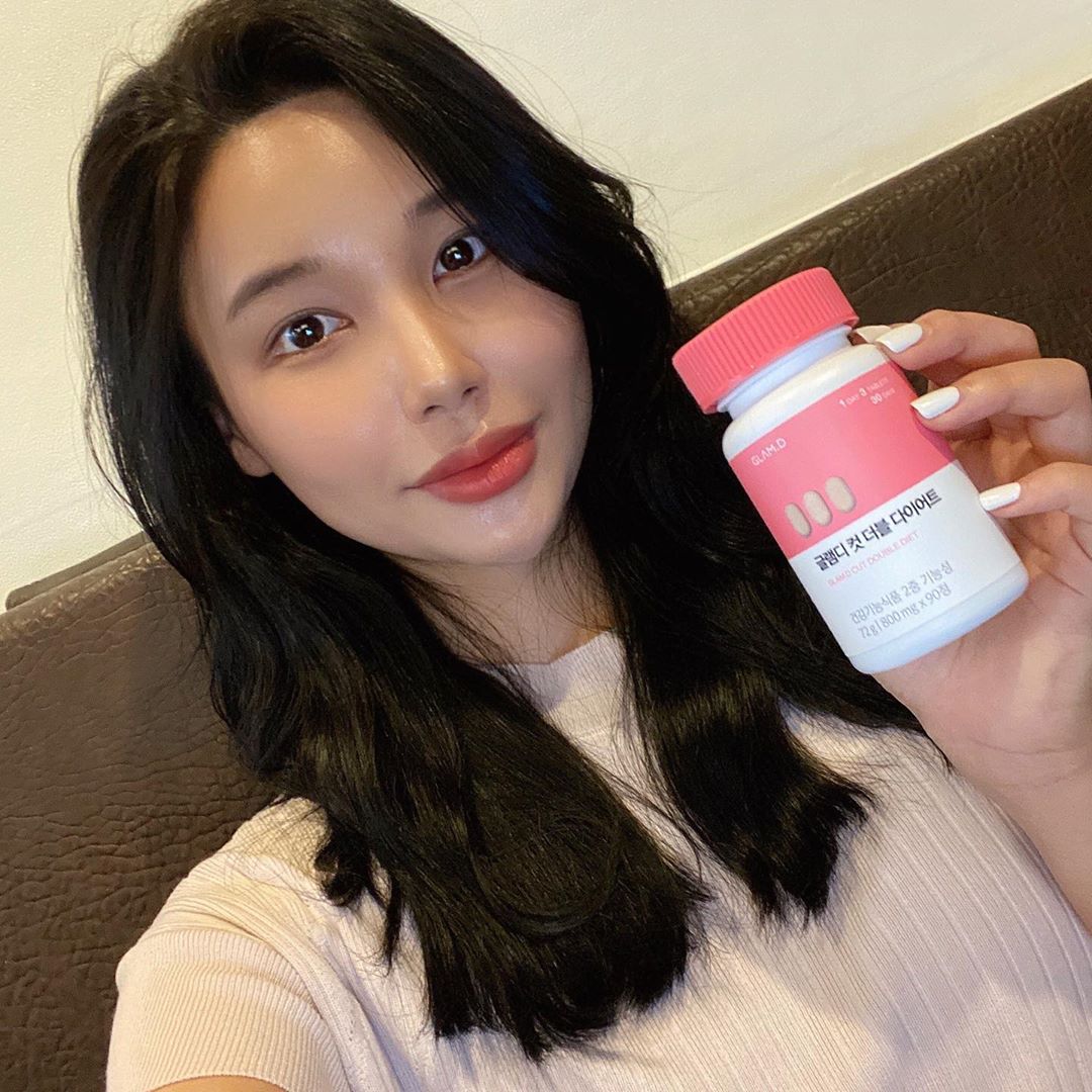  “요즘 살빠졌다는 소리 엄청들어써요😍
운동도 안하구 식단조절도 안하구 #글램디 만 믿구 먹는듕ㅎㅎㅎ
#글램디더블컷다이어트 #다이어트 #더블캡슐 #체지방 #탄수화물”