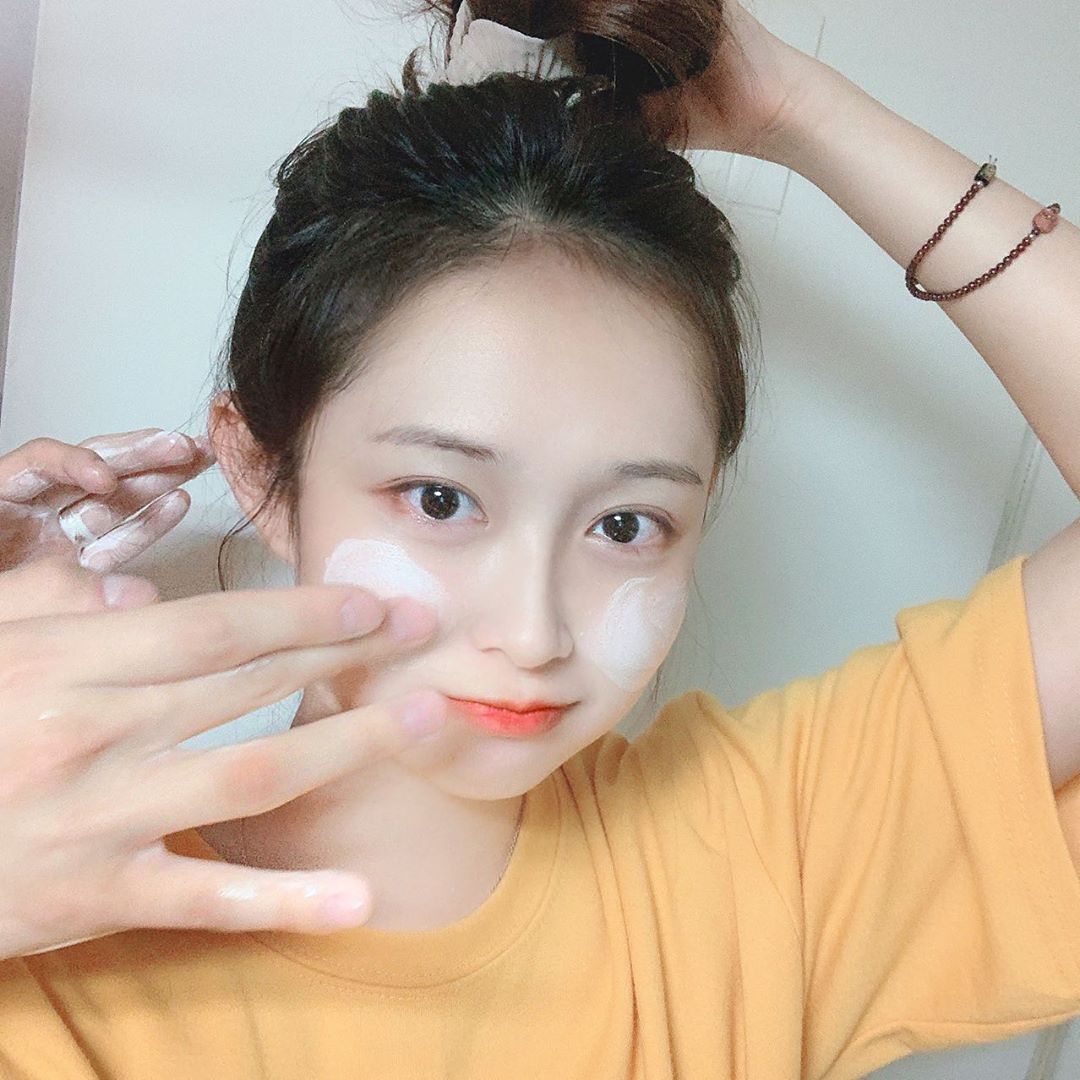  “마스크때매 난리난 피부 진정시키기✨👻✨ 넘 순해서 애기도 쓸수있는 #폼클렌징 씻고 나서도 엄청 촉초캐  #블랑풀 #blancpool…”