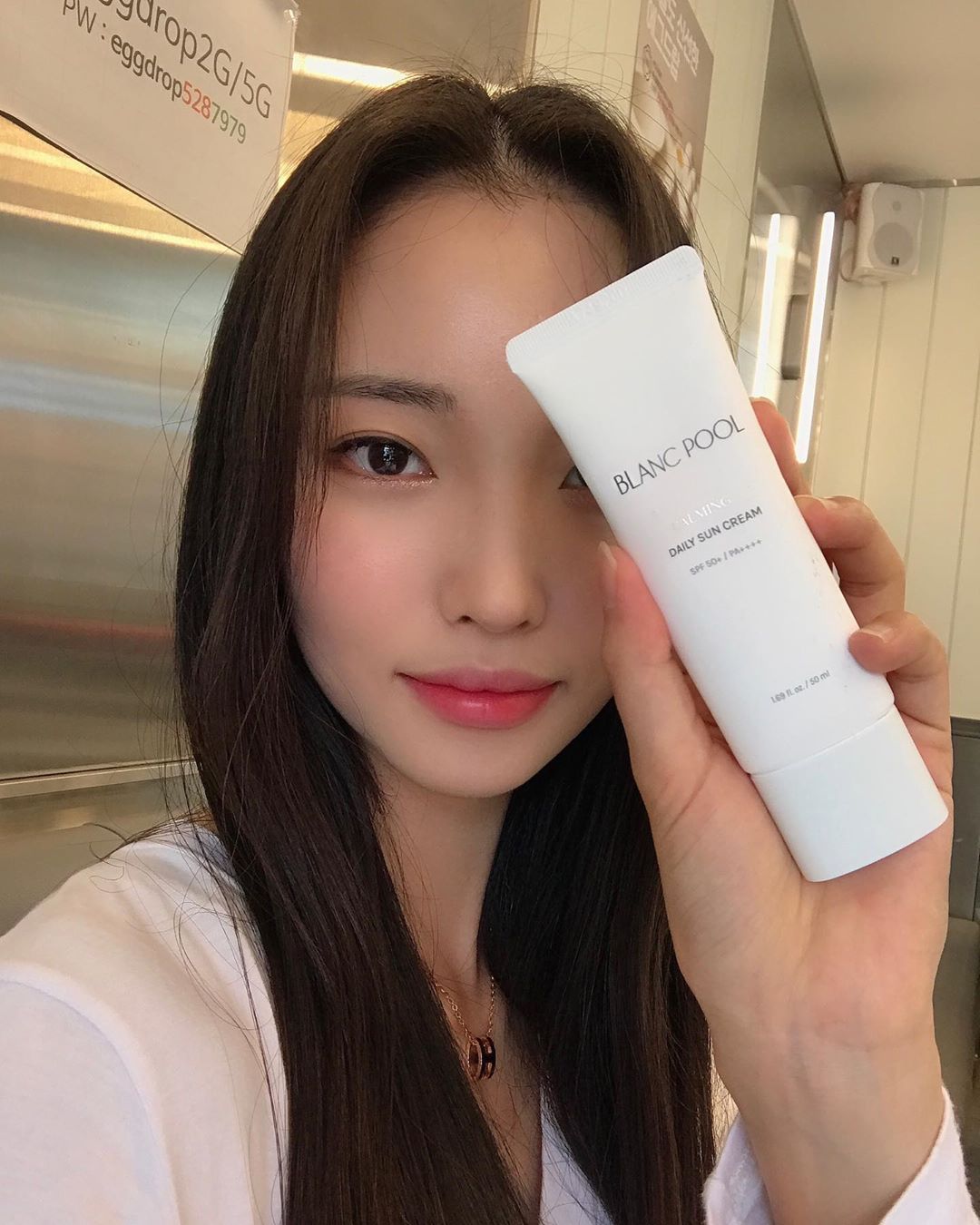  “피부화장 잘 안하고다니는 요즘 자연스럽게 톤업되는 선쿠림이 쵝오🌞

#블랑풀 #blancpool #선크림 #선크림추천 #자외선차단제 #무기자차 #백탁없는선크림 #순한선크림 #뷰스타그램”