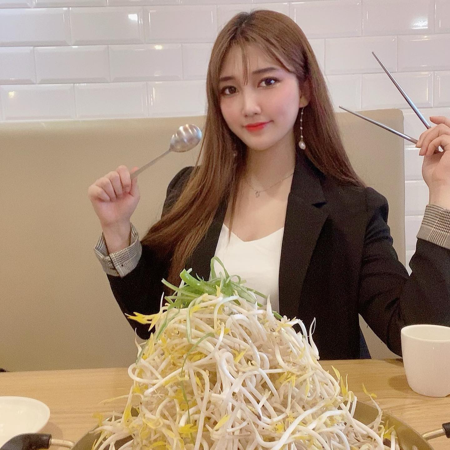 신당쪽에 위치한 스타해천탕
막국수시키면 불고기까지 주는 혜자 맛집
.
여긴 해천탕이 지리는 곳이다 
점심이나 저녁 회식장소로 딱일듯 !
.
.

#황학동맛집 #센트라스맛집 #텐즈힐맛집 #신당역맛집 #상왕십리맛집 #해물칼국수 #막국수 #불고기전골 #스타해천탕 #ad_