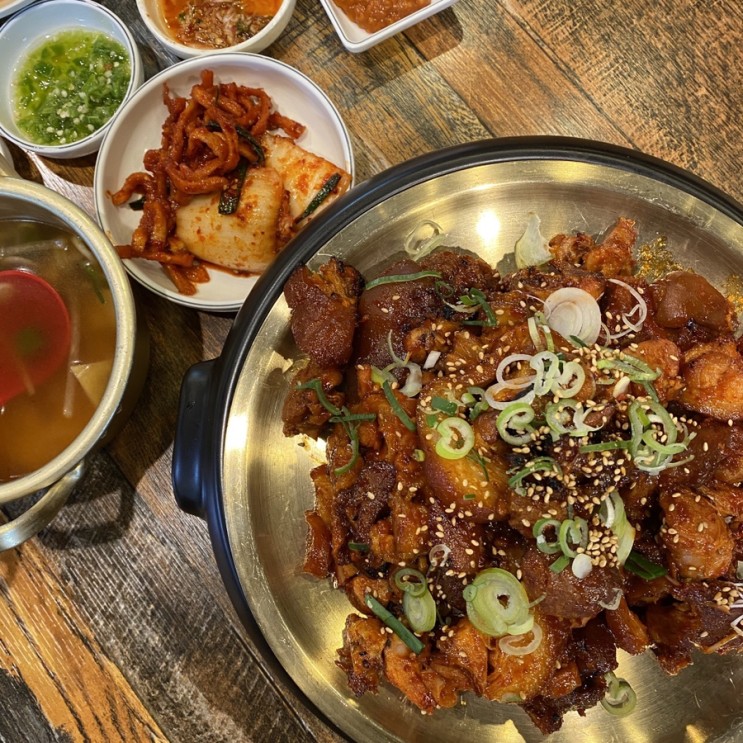 [왕십리] 왕십리 주름잡은 족발 맛집 ‘호야네 족발’