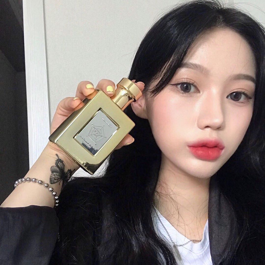 @uorree on Instagram: “전 세계 0.1%의 마스터 퍼퓨머가 조향 한 ' 포맨트 포맨 시그니처 퍼퓸 코튼 썩세스 ' 남자의 성공을 기원하는 포맨트향수 ✨ 성훈 향수라고도 불리는 향수인데 냄새 진짜