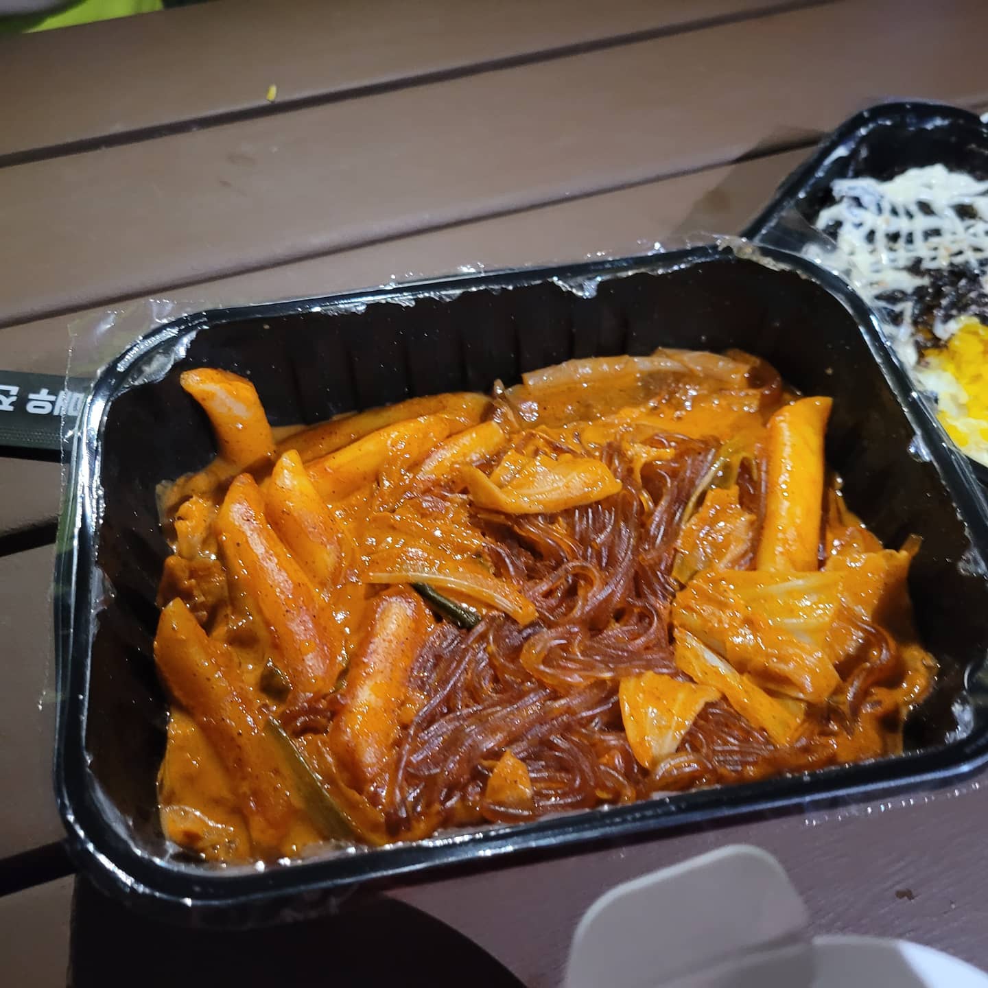 #협찬
#의정부배달맛집
호원동 '떡볶이참잘하는집' 
맵기조절도 4단계까지 가능~
적당히 매운맛이라 좋고 
매장에 방문하면 2천원 할인이라고 하니
다음에 또 먹을 의향 있음!
로제떡볶이&닭발은 #호원동떡참
너로 정했다~♡
#호원동배달맛집#호원동닭발 #호원동로제떡볶이
#떡참 #의정부떡볶이 #호원동닭발