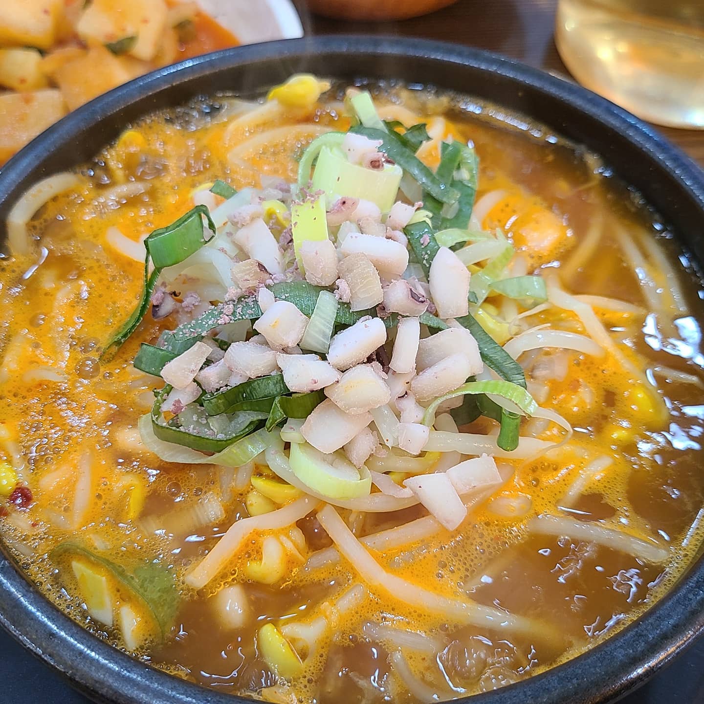 #김치콩나물국밥

해장으로 캬~!!
집근처 #콩심 갔어요
가겨도 좋고 맛도 좋고
술먹고 속풀어요~^^