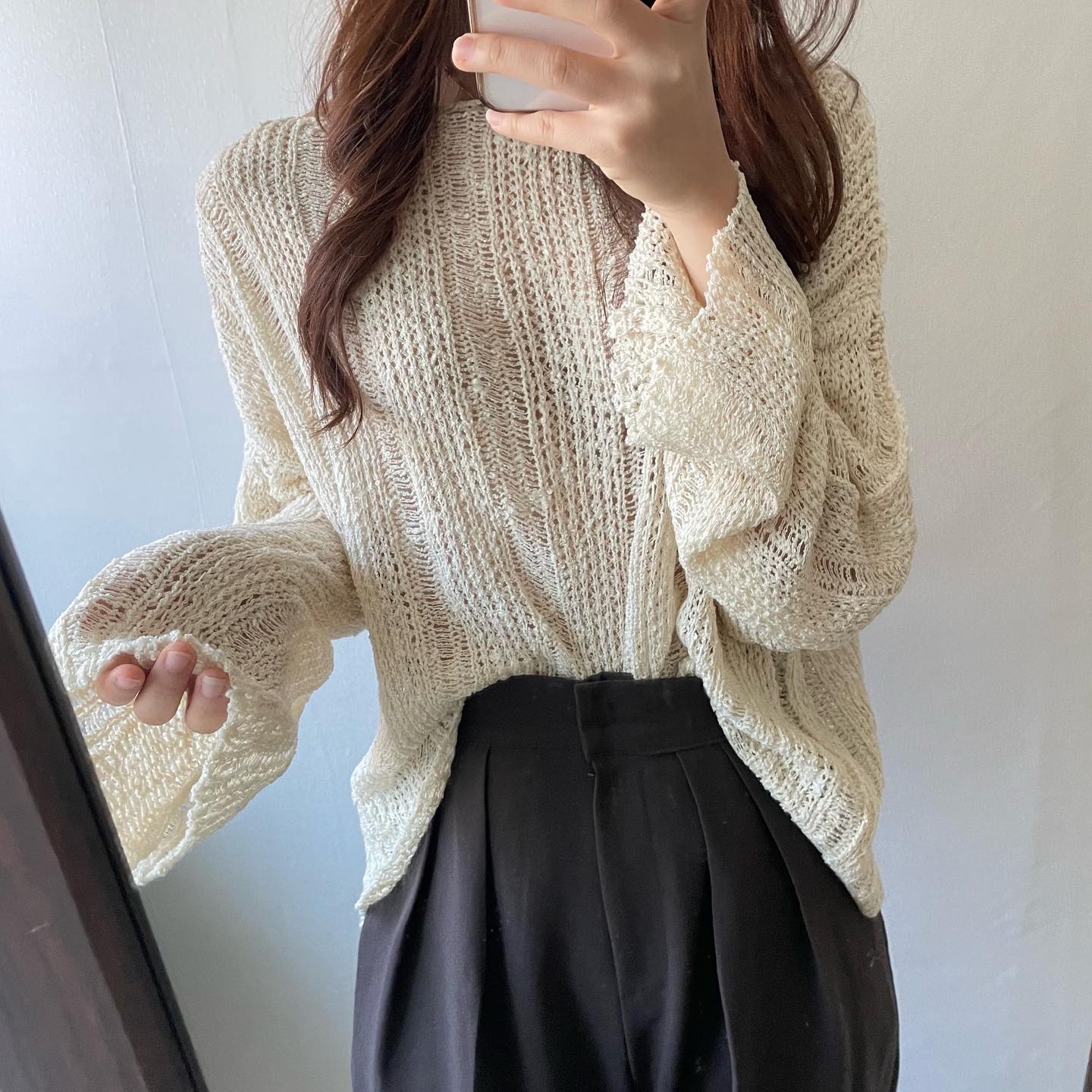 여리핏 니트 정말 좋아하는 재질과 핏이에요 완죠니 추천..🥺🤎

- 피드에 있는 제품들은 전부 프로필상단 주소 스토어팜에 있습니다🙏🏻