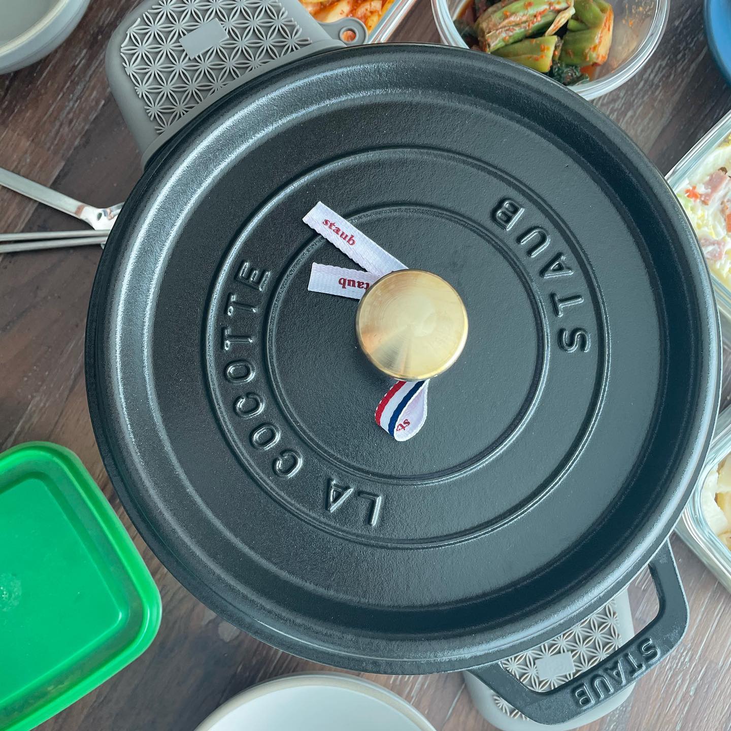 3개월만에 개봉한 #스타우브 
#가지솥밥 #솥밥자주해먹어야지
#하루에한끼는건강하게
#맛있다고안하는 #남의편
#싱거웠는데갓김치랑잘어울림
#다이어트 중인게 맞나싶음 
#저녁에abc주스마셔야지 
#일상 #오달스타그램 #우리집이맛집 
#집밥스타그램