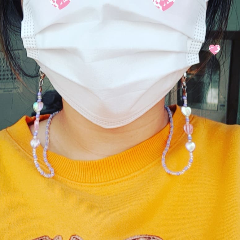 내가만든 비즈마스크스트랩 실제 착용해보니 훨씬 맘에 들어요

#비즈마스크목걸이
#비즈만들기 #비즈공예 #비즈마스크스크랩 #취미생활그램 #마스크목걸이 #마스크줄 #내가만든거 #코로나마스크필수