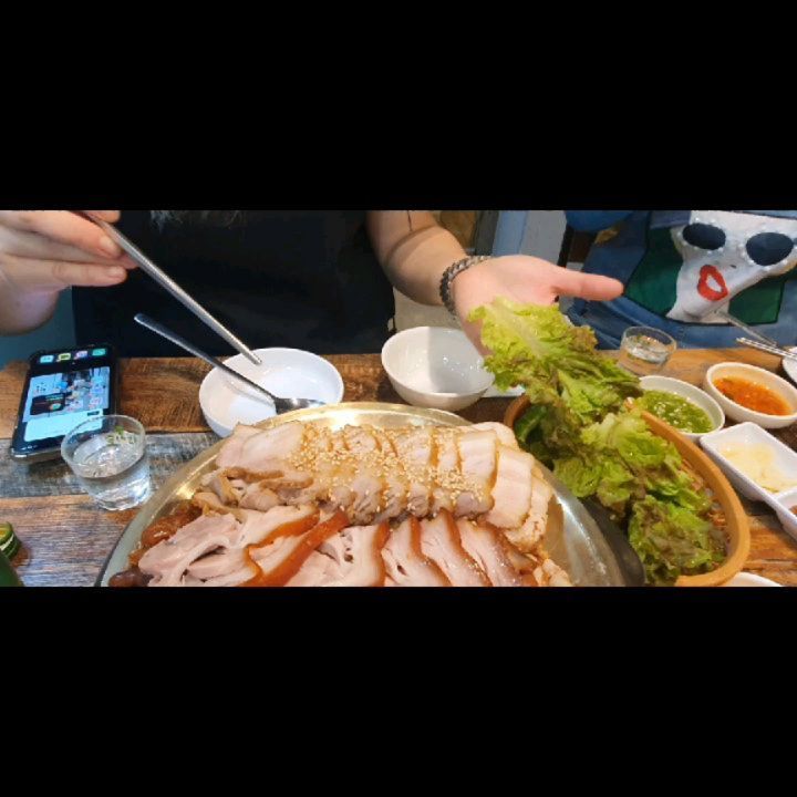 이서이 on Instagram: “#왕십리맛집#로컬맛집#왕십리족발#족발맛집#한양대맛집#한양대족발#보쌈맛집#불족발맛집#왕십리로컬맛집#왕십리보쌈맛집#성수동맛집#호야네족발#왕십리역맛집#행당