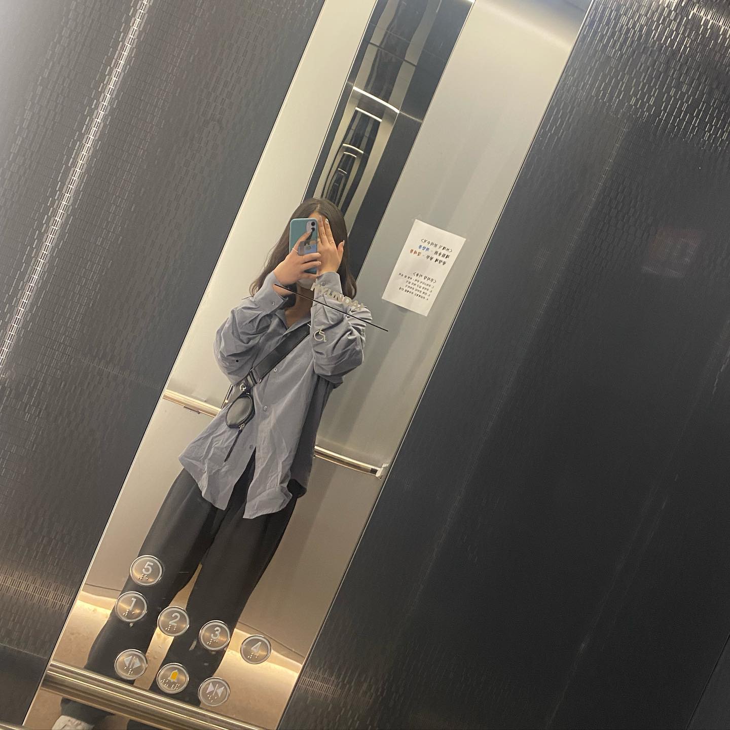 의도치 않은 사진 건졌지;)

#거울샷 #퇴근후일상 #소통🙆