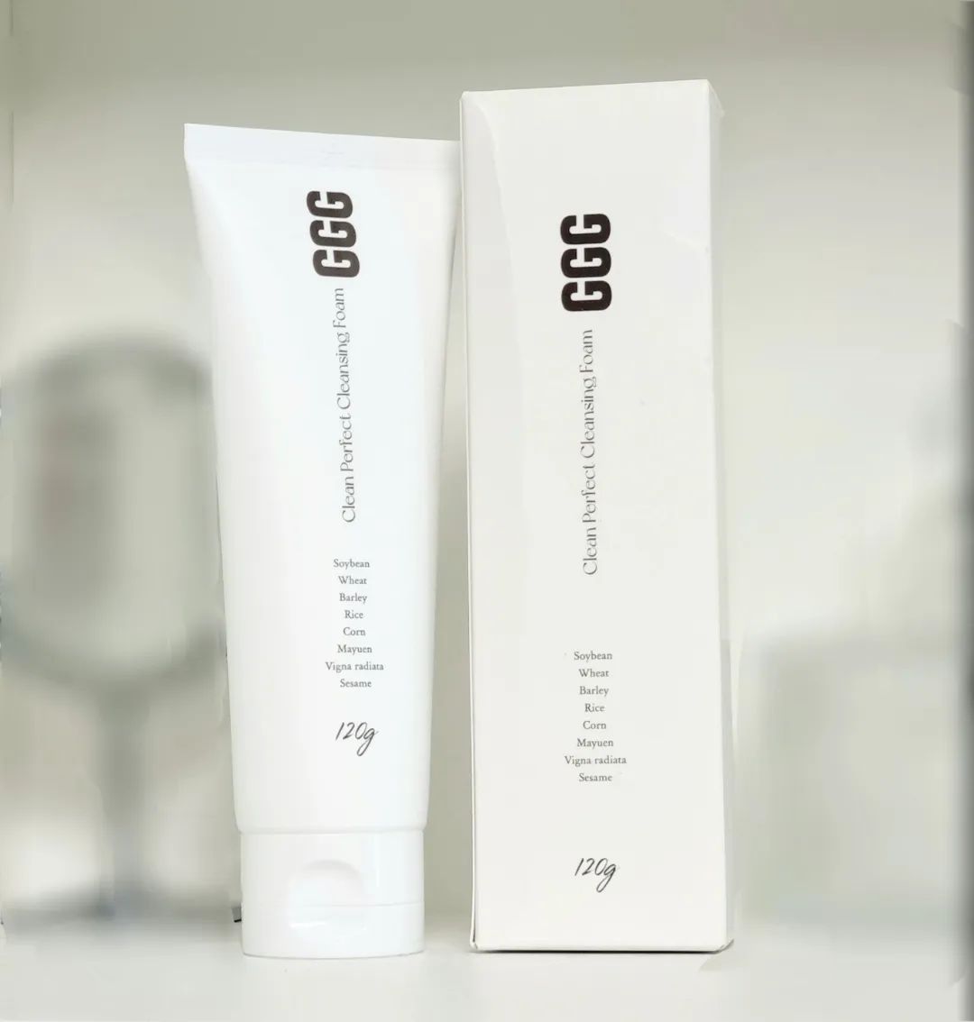김혜임 on Instagram: “#협찬 @gggbeauty.official 에서 지지지 클린 퍼펙트 클렌징폼을 보내주셨어요! 지지지 클린 퍼펙트 클렌징폼은 특허받은 천연원료 네추럴프로텍터로 피부 저자극,진정이 되